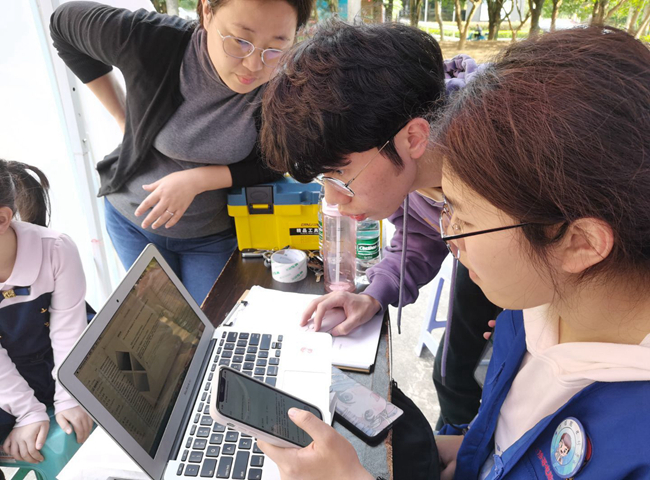 智能相伴，温暖社区——计算机与信息学院赴农大社区开展科技志愿服务活动
